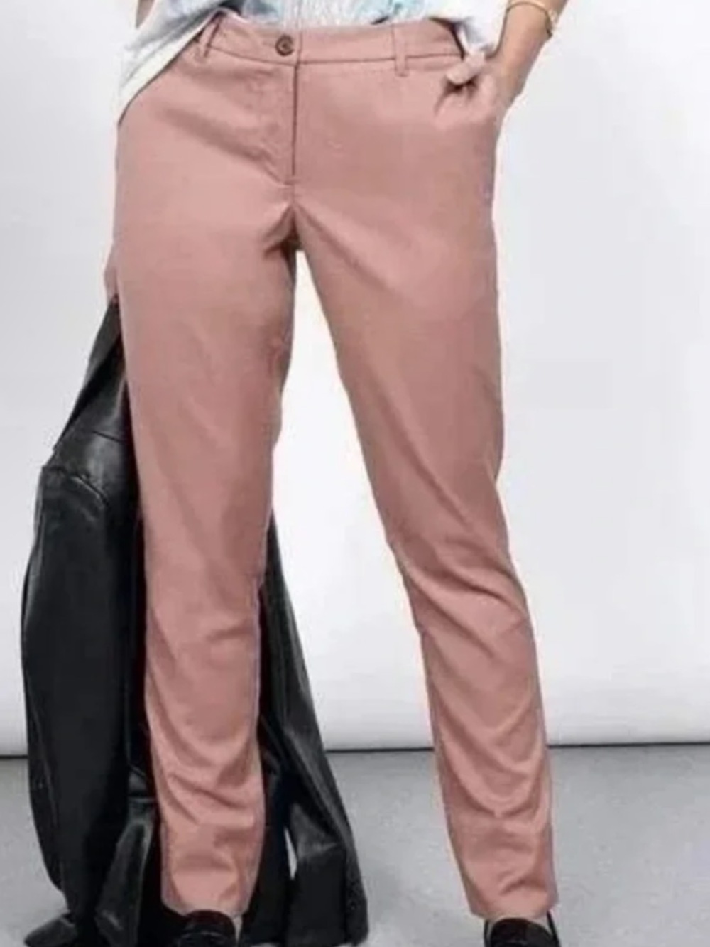 Wildfang Women's Slim Trousers in Dusty Rose